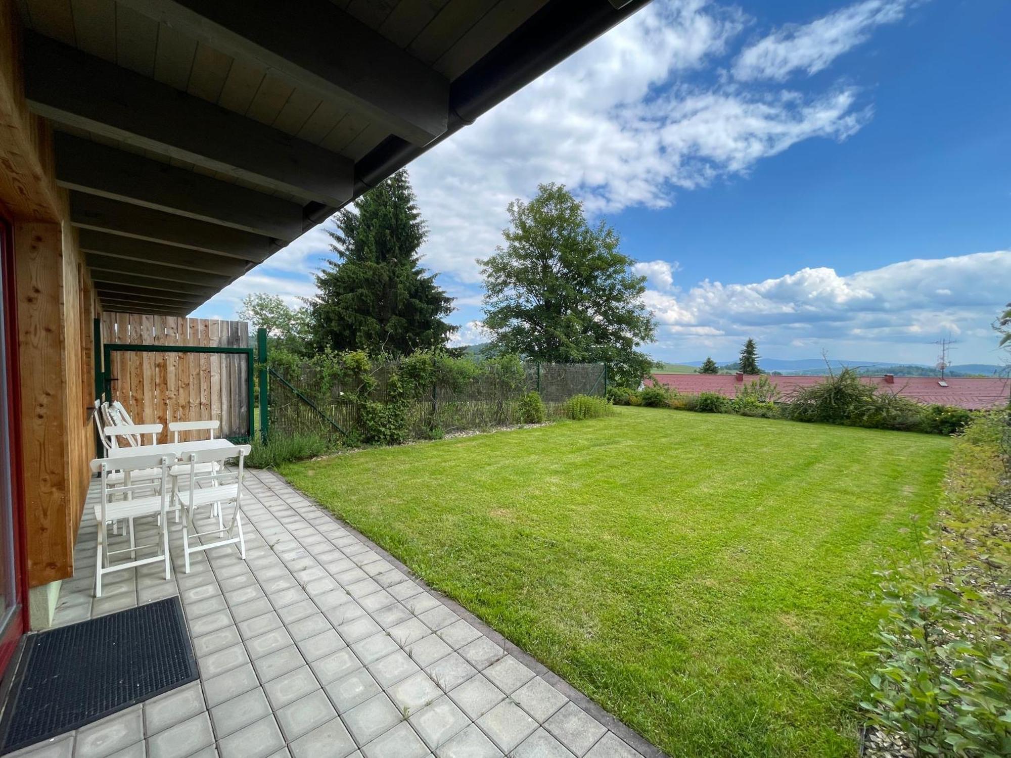 Apartmany Modrinovy Dum Horní Planá Rom bilde